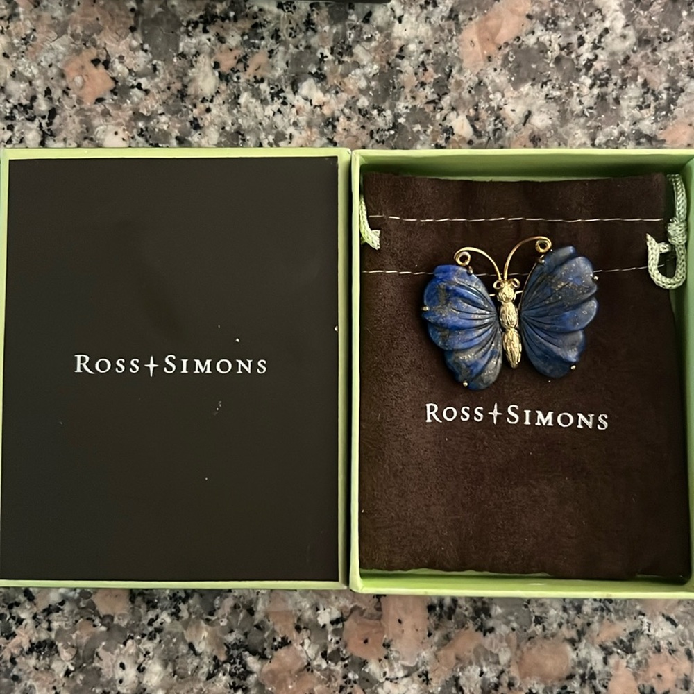 Ross-Simons 14KGOS Lapis Butterfly w/garnet Acc Eyes Pin
